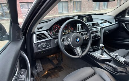BMW 3 серия, 2019 год, 1 975 000 рублей, 10 фотография