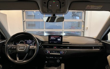 Audi A4, 2019 год, 2 530 000 рублей, 9 фотография