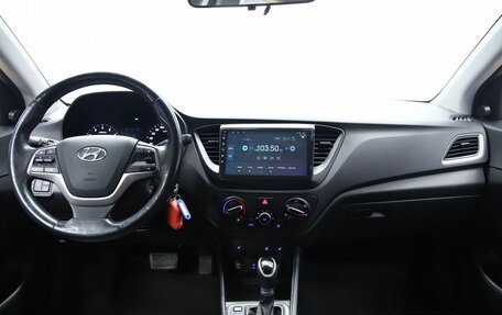 Hyundai Solaris II рестайлинг, 2017 год, 1 230 000 рублей, 13 фотография