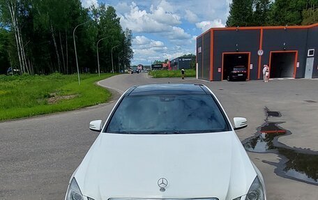 Mercedes-Benz E-Класс, 2013 год, 1 300 000 рублей, 1 фотография