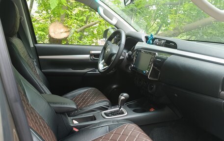 Toyota Hilux VIII, 2021 год, 5 300 000 рублей, 3 фотография