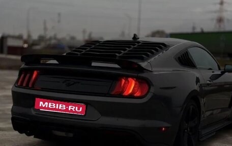 Ford Mustang VI рестайлинг, 2021 год, 3 700 000 рублей, 3 фотография