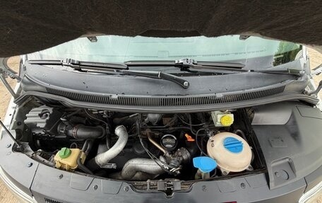 Volkswagen Multivan T5, 2005 год, 2 200 000 рублей, 11 фотография