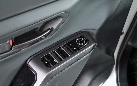 Toyota RAV4, 2025 год, 4 020 000 рублей, 17 фотография