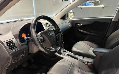 Toyota Corolla, 2011 год, 990 000 рублей, 13 фотография