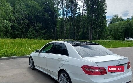 Mercedes-Benz E-Класс, 2013 год, 1 300 000 рублей, 6 фотография