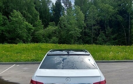 Mercedes-Benz E-Класс, 2013 год, 1 300 000 рублей, 5 фотография