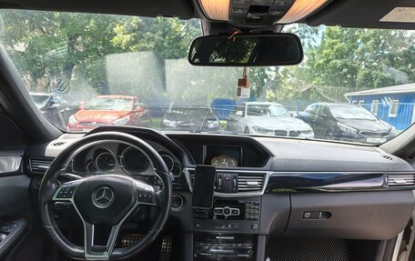 Mercedes-Benz E-Класс, 2013 год, 1 300 000 рублей, 8 фотография