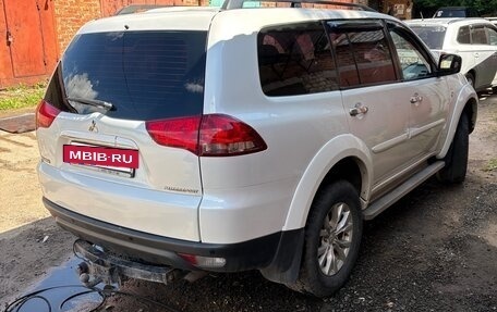 Mitsubishi Pajero Sport II рестайлинг, 2015 год, 2 000 000 рублей, 5 фотография