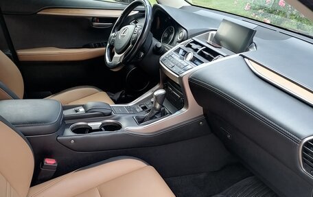 Lexus NX I, 2017 год, 3 200 000 рублей, 13 фотография