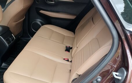 Lexus NX I, 2017 год, 3 200 000 рублей, 19 фотография