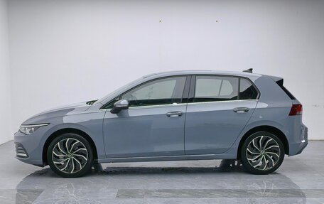 Volkswagen Golf VIII, 2022 год, 1 840 000 рублей, 4 фотография
