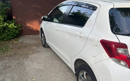 Toyota Vitz, 2016 год, 850 000 рублей, 3 фотография