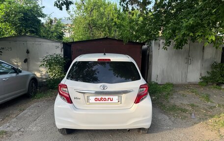 Toyota Vitz, 2016 год, 850 000 рублей, 2 фотография