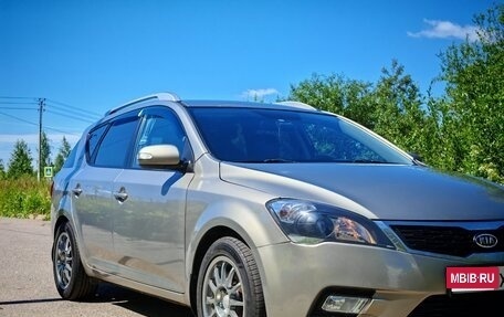 KIA cee'd I рестайлинг, 2011 год, 700 000 рублей, 3 фотография