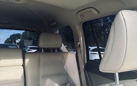 Toyota Land Cruiser Prado 150 рестайлинг 2, 2019 год, 4 850 000 рублей, 3 фотография