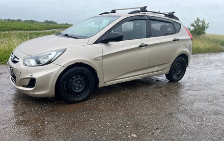 Hyundai Solaris II рестайлинг, 2011 год, 470 000 рублей, 2 фотография