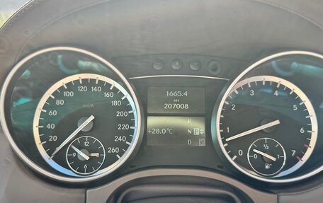 Mercedes-Benz GL-Класс, 2011 год, 1 550 000 рублей, 36 фотография