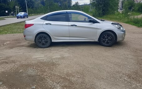 Hyundai Solaris II рестайлинг, 2012 год, 630 000 рублей, 4 фотография
