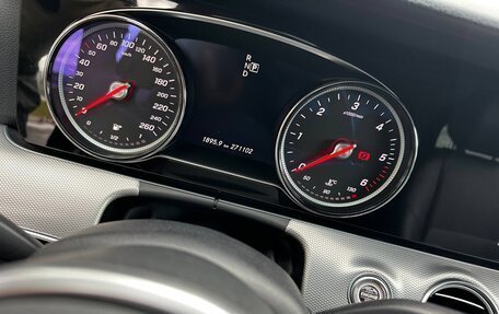 Mercedes-Benz E-Класс, 2020 год, 1 800 000 рублей, 5 фотография