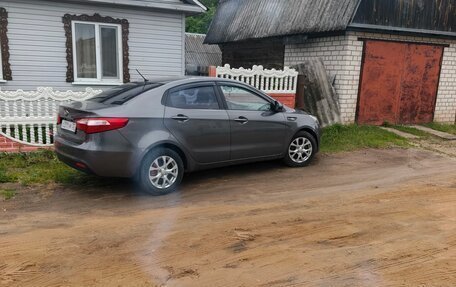 KIA Rio III рестайлинг, 2013 год, 850 000 рублей, 2 фотография