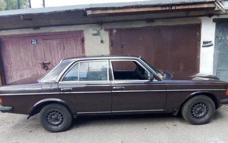 Mercedes-Benz W123, 1979 год, 420 000 рублей, 6 фотография