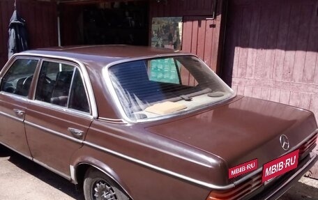 Mercedes-Benz W123, 1979 год, 420 000 рублей, 4 фотография