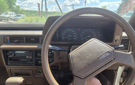 Toyota Vista, 1985 год, 140 000 рублей, 4 фотография