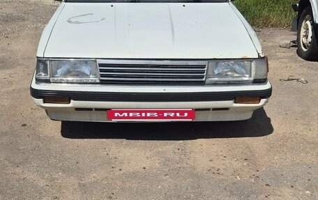 Toyota Vista, 1985 год, 140 000 рублей, 2 фотография