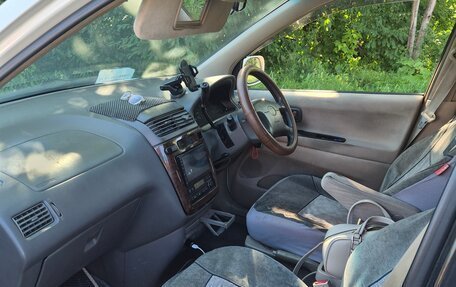 Toyota Gaia, 2000 год, 520 000 рублей, 5 фотография