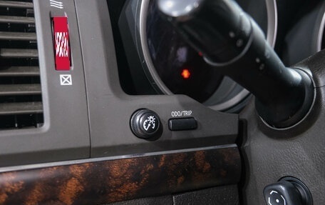 Toyota Land Cruiser 200, 2010 год, 3 319 000 рублей, 32 фотография