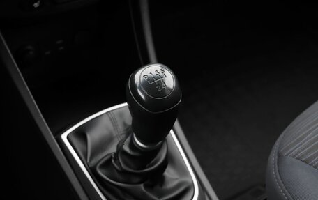 Hyundai Solaris II рестайлинг, 2016 год, 990 000 рублей, 16 фотография