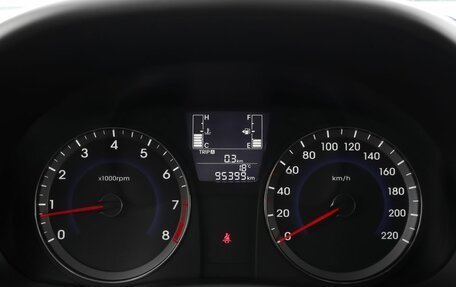 Hyundai Solaris II рестайлинг, 2016 год, 990 000 рублей, 13 фотография