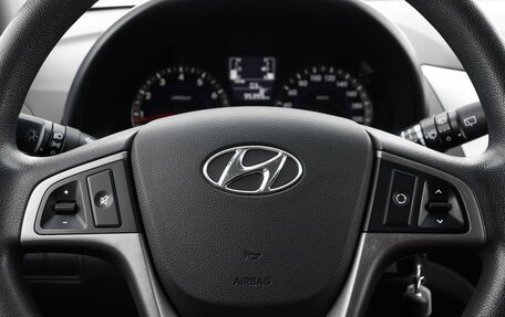 Hyundai Solaris II рестайлинг, 2016 год, 990 000 рублей, 12 фотография