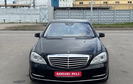 Mercedes-Benz S-Класс, 2010 год, 1 560 000 рублей, 1 фотография