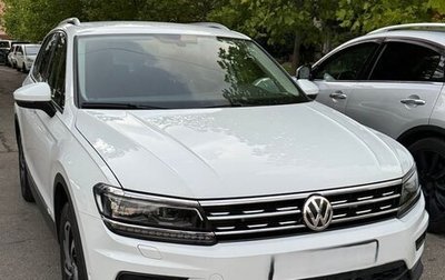 Volkswagen Tiguan II, 2018 год, 3 300 000 рублей, 1 фотография