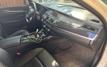 BMW 5 серия, 2013 год, 1 800 000 рублей, 10 фотография