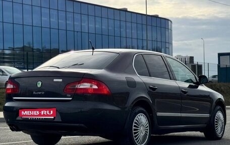 Skoda Superb III рестайлинг, 2009 год, 900 000 рублей, 11 фотография