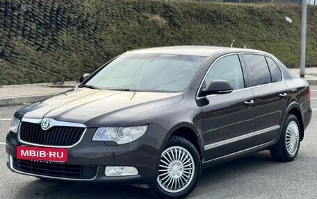 Skoda Superb III рестайлинг, 2009 год, 900 000 рублей, 10 фотография