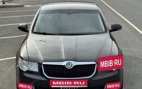 Skoda Superb III рестайлинг, 2009 год, 900 000 рублей, 3 фотография