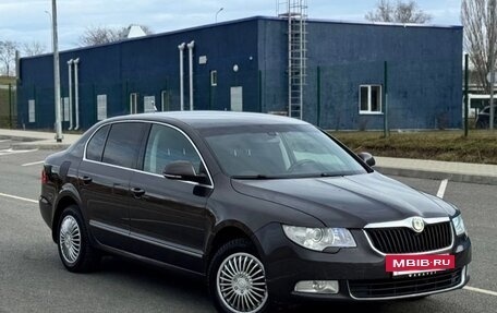 Skoda Superb III рестайлинг, 2009 год, 900 000 рублей, 13 фотография