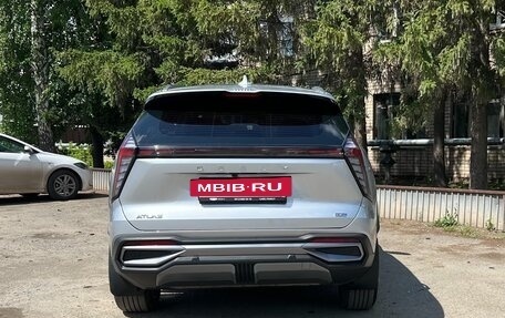 Geely Atlas, 2024 год, 2 695 000 рублей, 9 фотография