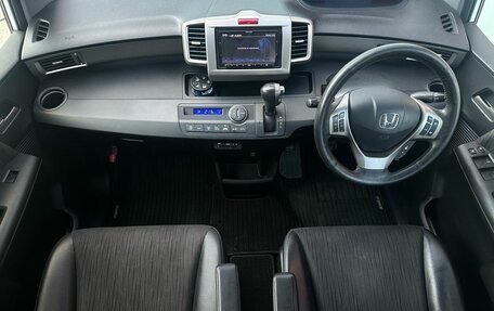 Honda Freed I, 2014 год, 1 370 000 рублей, 7 фотография