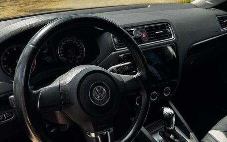 Volkswagen Jetta VI, 2014 год, 1 350 000 рублей, 14 фотография
