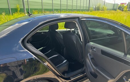 Volkswagen Jetta VI, 2014 год, 1 350 000 рублей, 25 фотография