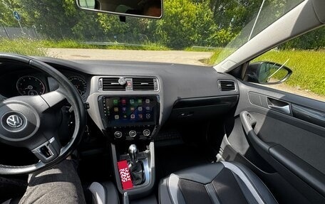 Volkswagen Jetta VI, 2014 год, 1 350 000 рублей, 32 фотография