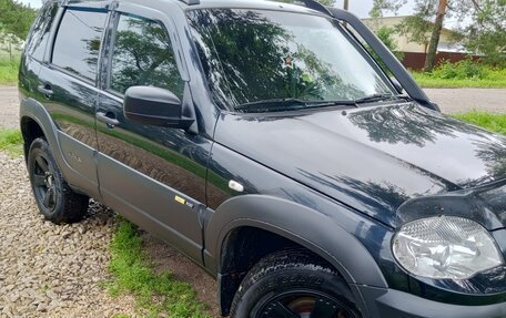 Chevrolet Niva I рестайлинг, 2018 год, 720 000 рублей, 2 фотография