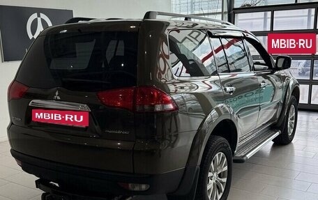 Mitsubishi Pajero Sport II рестайлинг, 2014 год, 1 649 000 рублей, 2 фотография