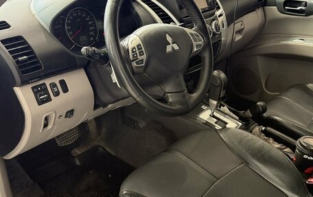 Mitsubishi Pajero Sport II рестайлинг, 2014 год, 1 649 000 рублей, 3 фотография