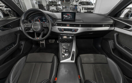 Audi A4, 2019 год, 2 890 000 рублей, 8 фотография